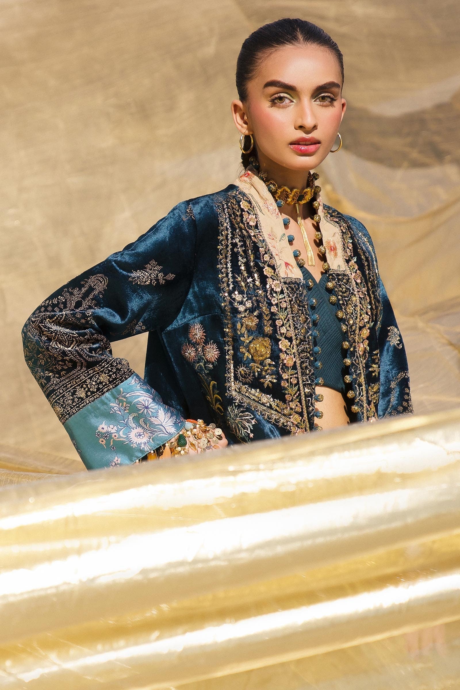 Sana Safinaz | Winter Shawl 24 | Velvet V241-003-3CP -  Sana Safinaz Ladies Clothes - Original Designer Dress - House of Maryam