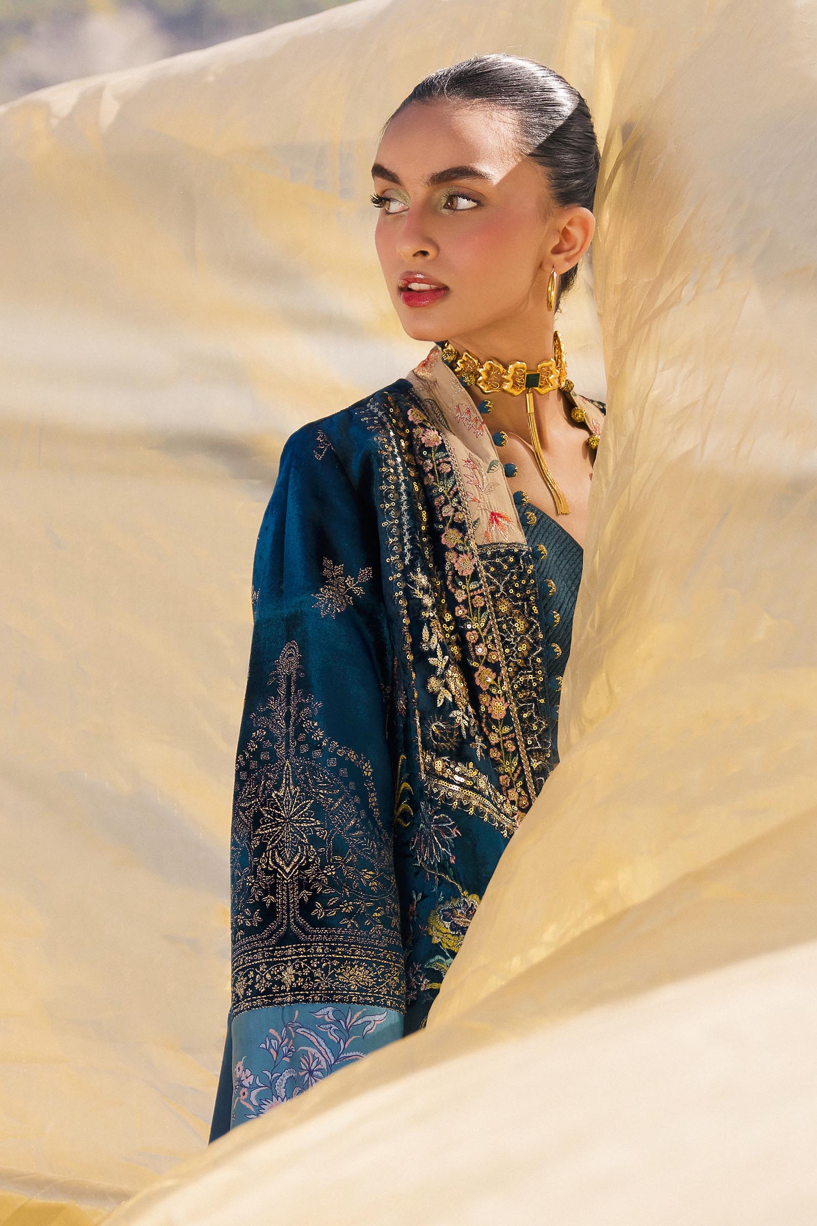 Sana Safinaz | Winter Shawl 24 | Velvet V241-003-3CP -  Sana Safinaz Ladies Clothes - Original Designer Dress - House of Maryam