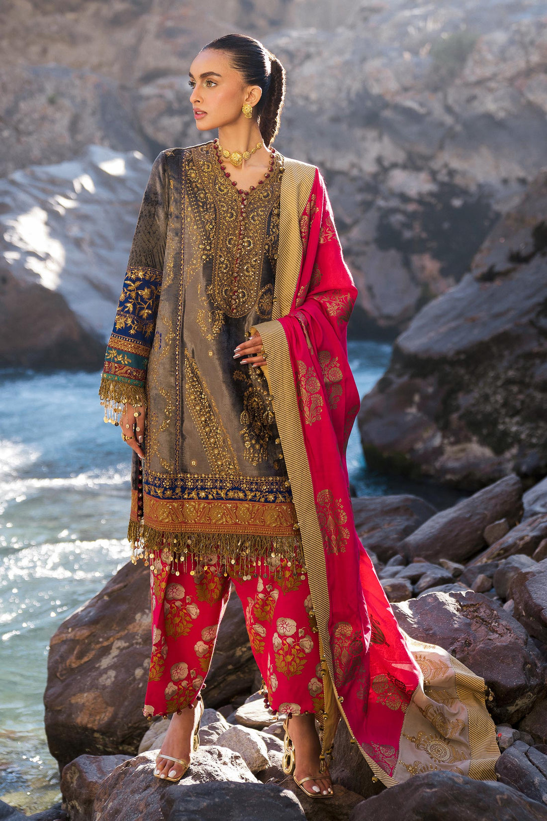 Sana Safinaz | Winter Shawl 24 | Velvet V241-004-3CP -  Sana Safinaz Ladies Clothes - Original Designer Dress - House of Maryam