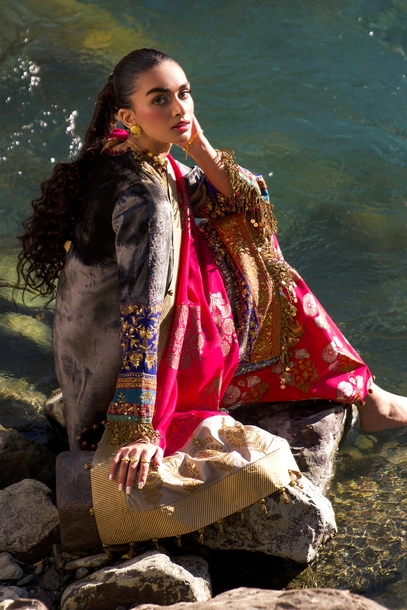 Sana Safinaz | Winter Shawl 24 | Velvet V241-004-3CP -  Sana Safinaz Ladies Clothes - Original Designer Dress - House of Maryam