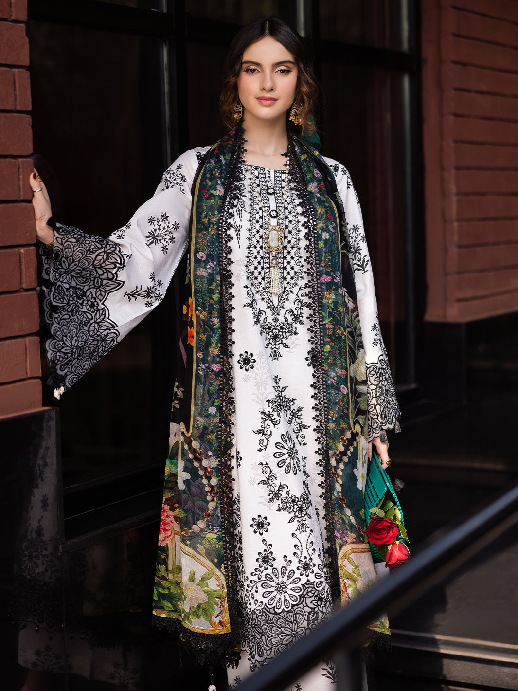 Mahnur | After Hours Luxury Lawn 25 | Sundaze Soiree -  Mahnur Ladies Clothes - Original Designer Dress - House of Maryam