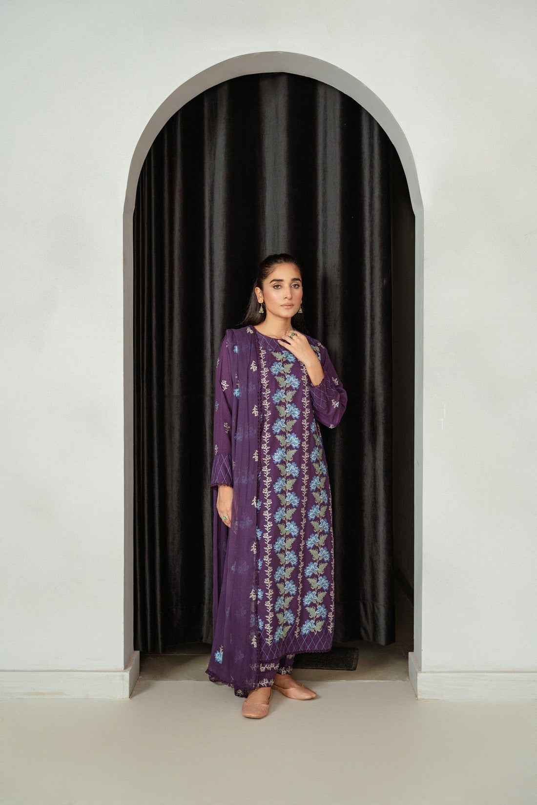 Taana Baana | Manzil Winter |  C3409A -  Taana Baana Ladies Clothes - Original Designer Dress - House of Maryam