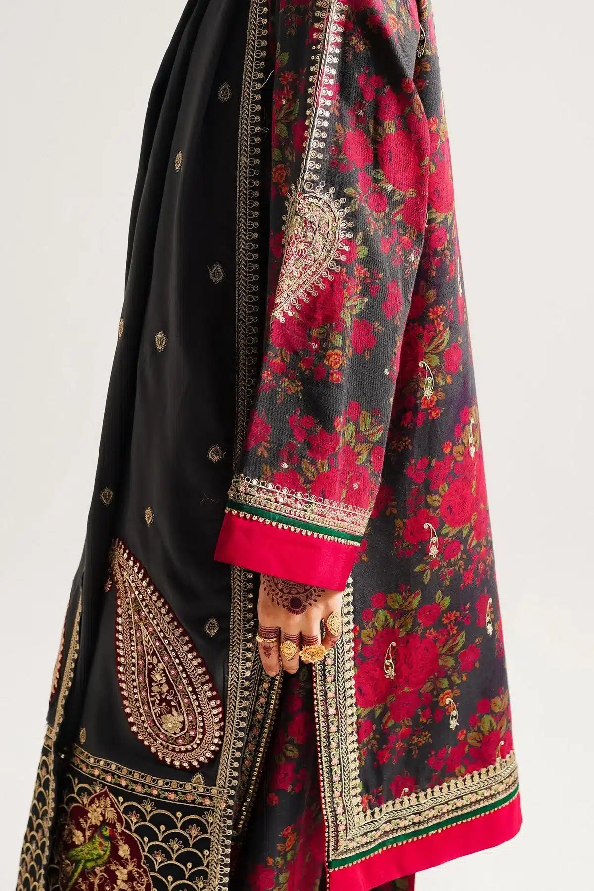 Zara ShahJahan | Winter Shawl 23 | WS23-D3 -  Zara Sahjahan Luxury - Original Designer Dress - House of Maryam