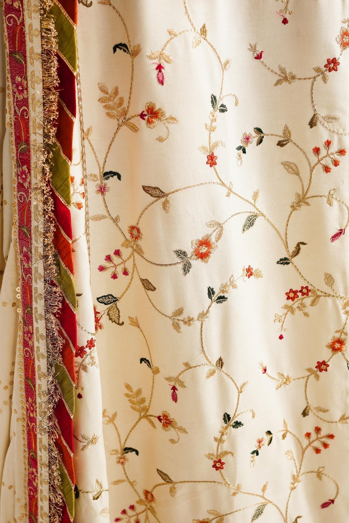 Zara ShahJahan | Winter Shawl 23 | -  Zara Shahjahan Luxury - Original Designer Dress - House of Maryam