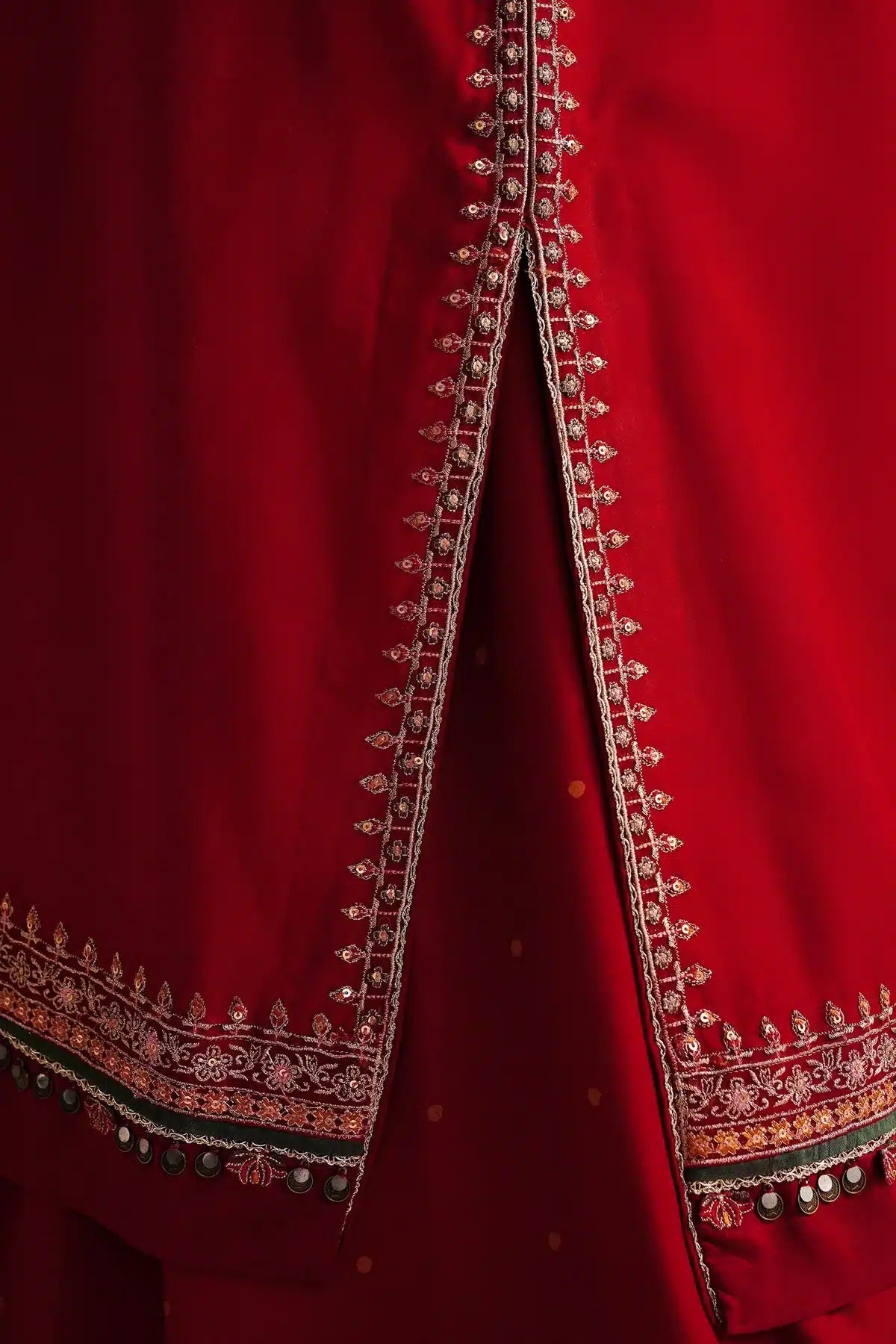 Zara ShahJahan | Winter Shawl 23 | WS23-D8 -  Zara Shahjahan Luxury - Original Designer Dress - House of Maryam