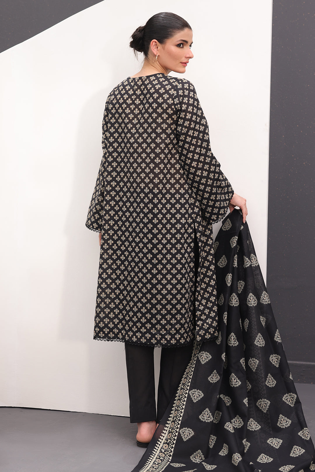 Zellbury | Unstitched 3 Piece Lawn | Shirt Shalwar Dupatta - 1507 -  Zellbury Women Essential Unstitched - Original Designer Dress - House of Maryam