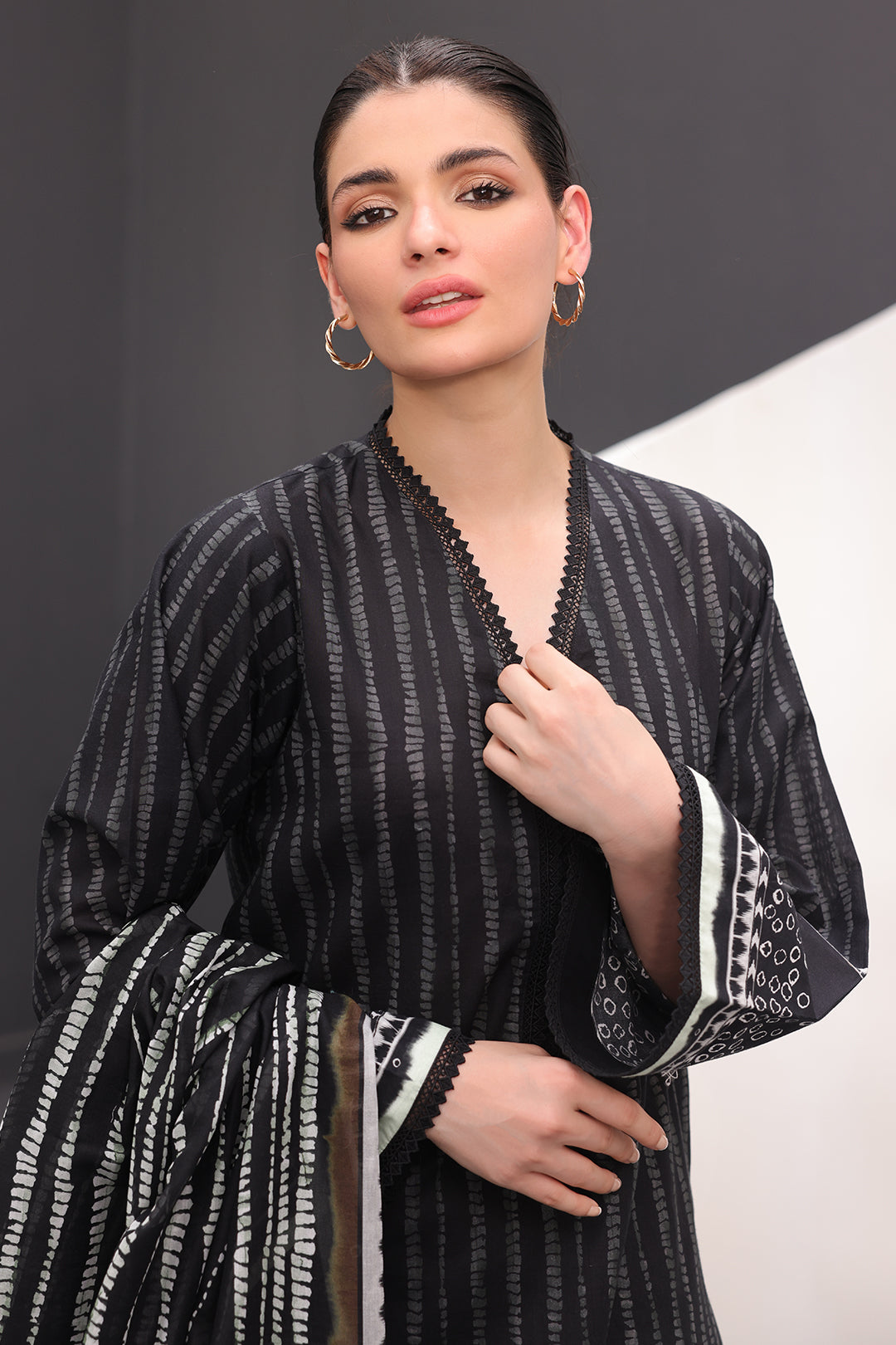 Zellbury | Unstitched 3 Piece Lawn | Shirt Shalwar Dupatta - 1509 -  Zellbury Women Essential Unstitched - Original Designer Dress - House of Maryam