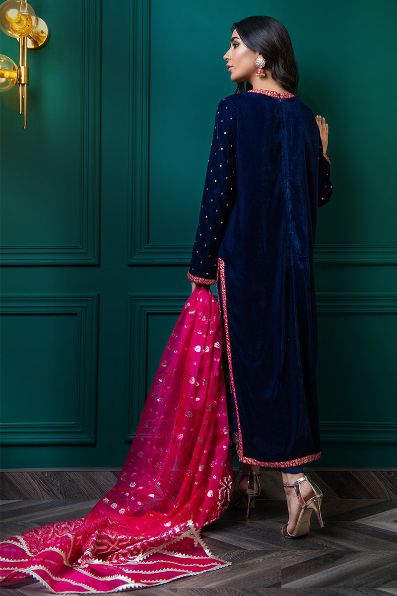 Wardha Saleem | Velvets Winter Fall 24 |  Shalimar -  Wardha Saleem Ladies Clothes - Original Designer Dress - House of Maryam