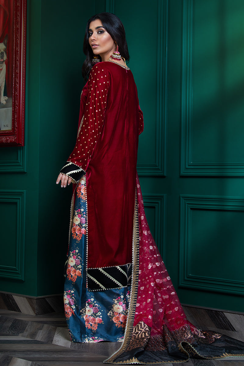Wardha Saleem | Velvets Winter Fall 24 |  Lal Bagh 2 -  Wardha Saleem Ladies Clothes - Original Designer Dress - House of Maryam