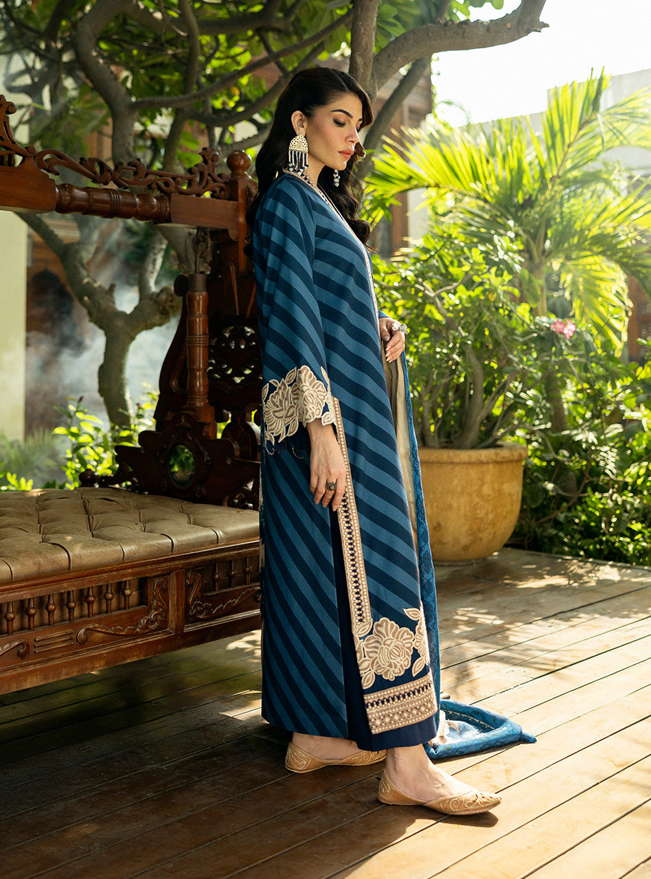 Zainab Chottani | Winter Shawls 24 |  Alayna -  Zainab Chottani Ladies Clothes - Original Designer Dress - House of Maryam