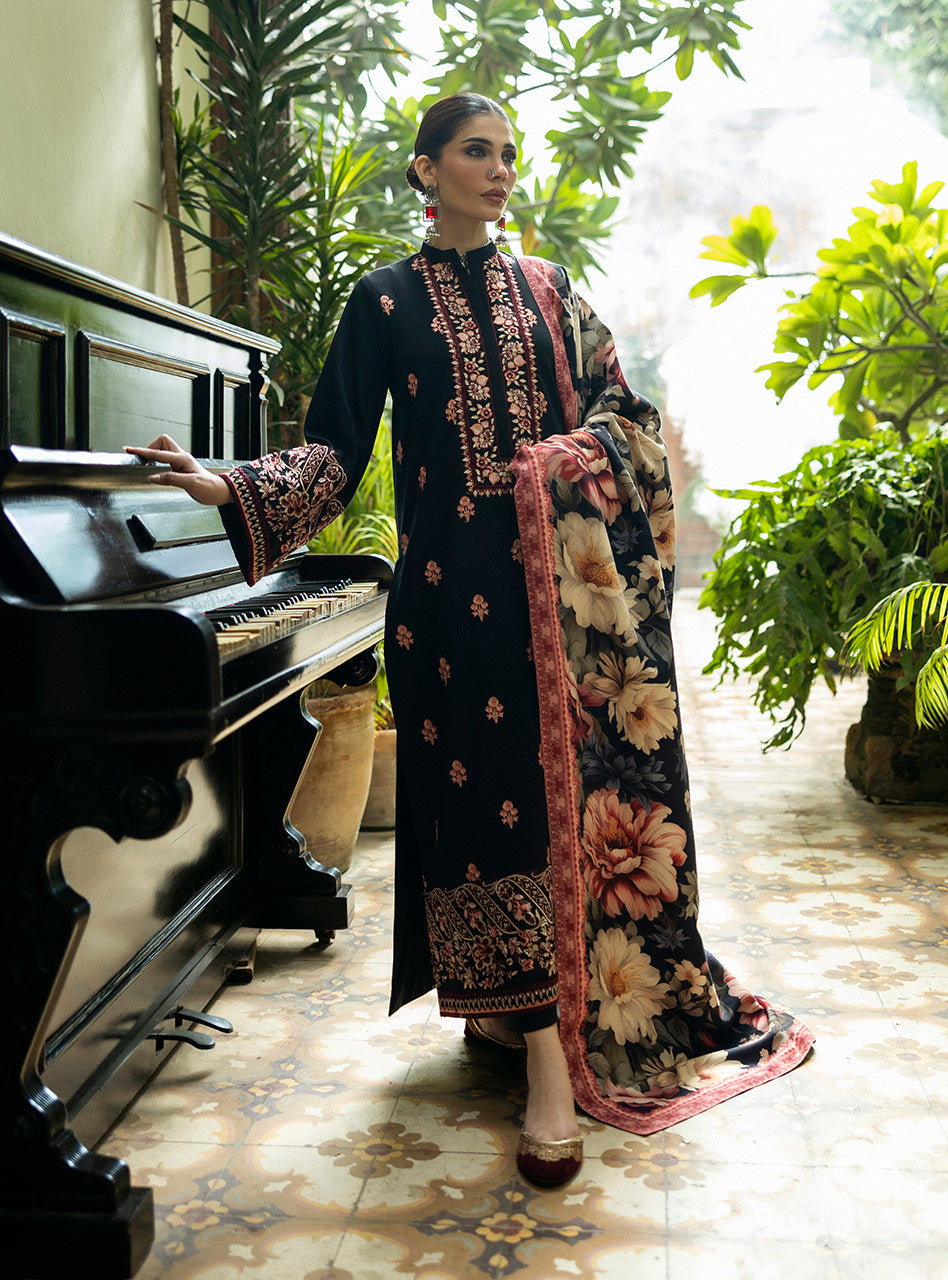 Zainab Chottani | Winter Shawls 24 |  Alaya -  Zainab Chottani Ladies Clothes - Original Designer Dress - House of Maryam