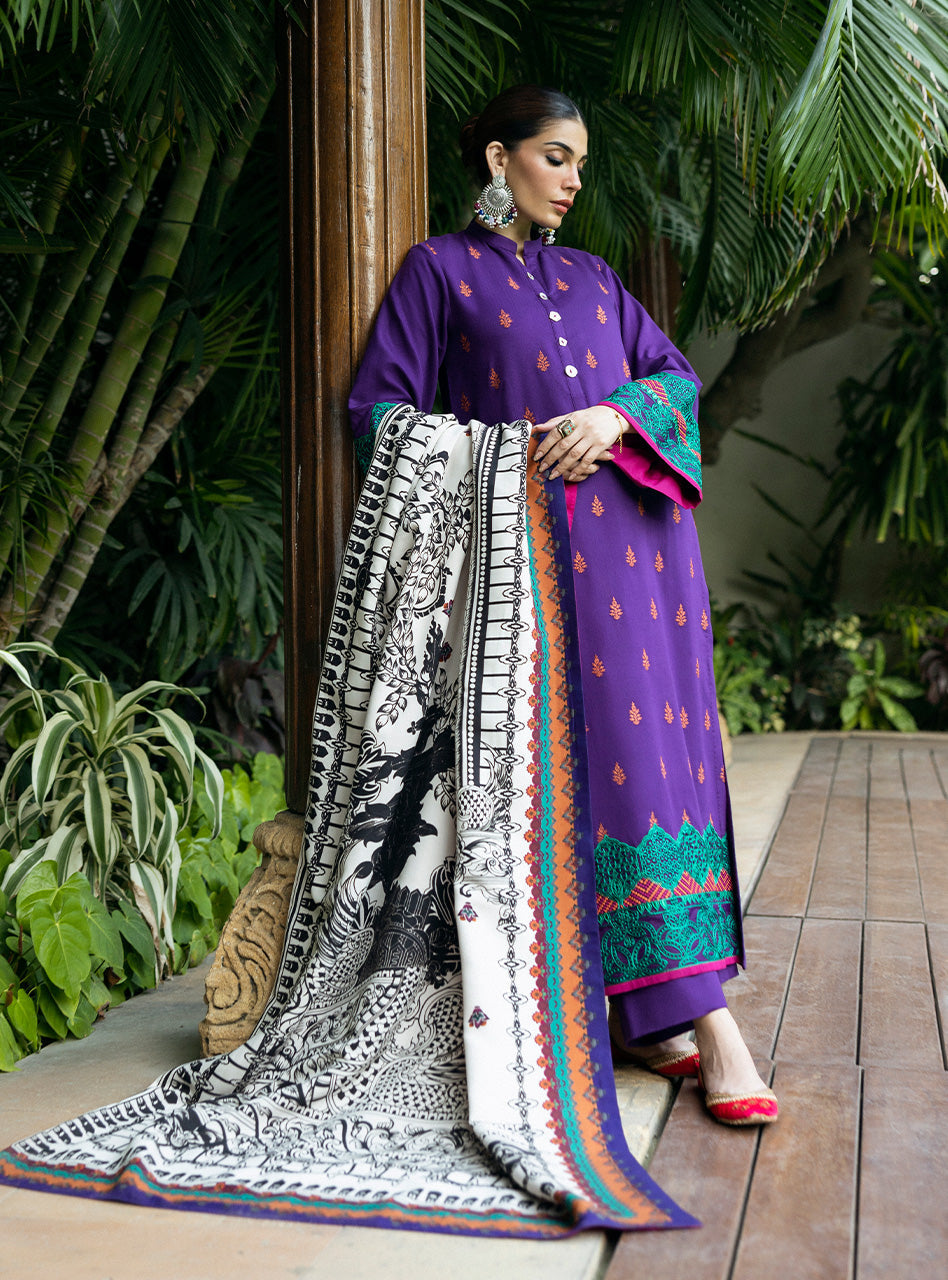 Zainab Chottani | Winter Shawls 24 |  Vaniza -  Zainab Chottani Ladies Clothes - Original Designer Dress - House of Maryam