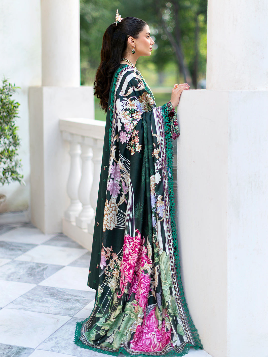 Mahnur | Sophie Luxury Lawn 25 | Zoya -  Mahnur Ladies Clothes - Original Designer Dress - House of Maryam