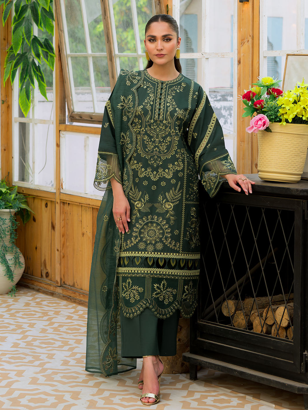 Mahnur | Bella Lawn 24 | BL - 06 -  Mahnur Luxury - Original Designer Dress - House of Maryam