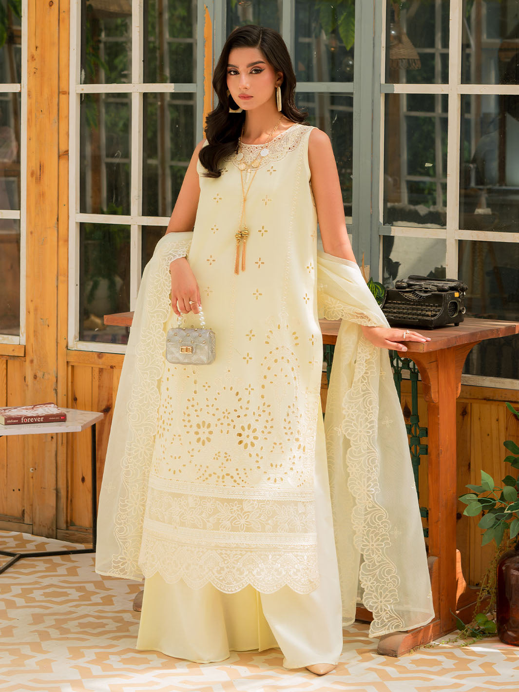 Mahnur | Bella Lawn 24 | BL - 09 -  Mahnur Luxury - Original Designer Dress - House of Maryam