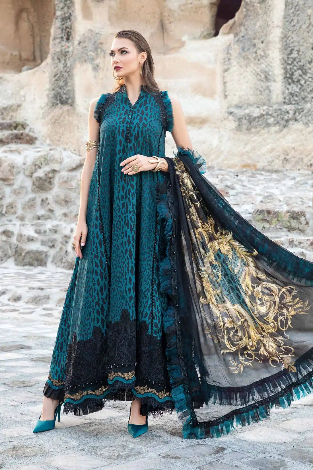 Maria B | M Prints Winter 23 | MPT-2010-B -  Maria B Luxury - Original Designer Dress - House of Maryam