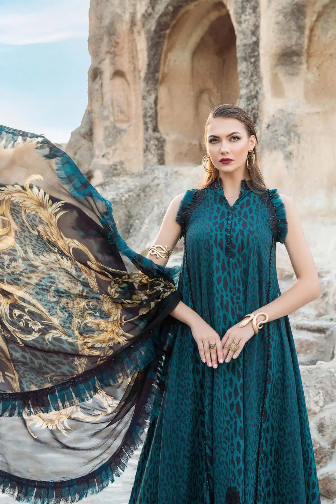 Maria B | M Prints Winter 23 | MPT-2010-B -  Maria B Luxury - Original Designer Dress - House of Maryam
