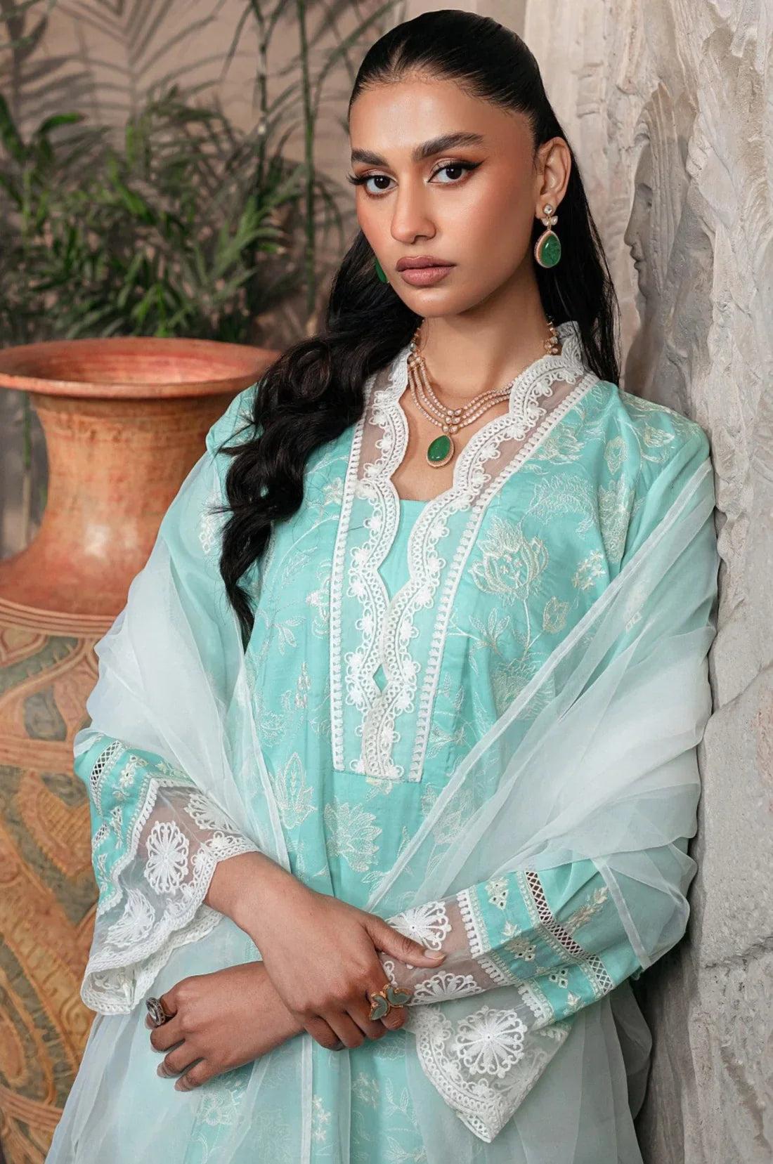 Mohagni | Muntazir Luxury Lawn 24 | MGZ-09 -  Mohagni Luxury - Original Designer Dress - House of Maryam