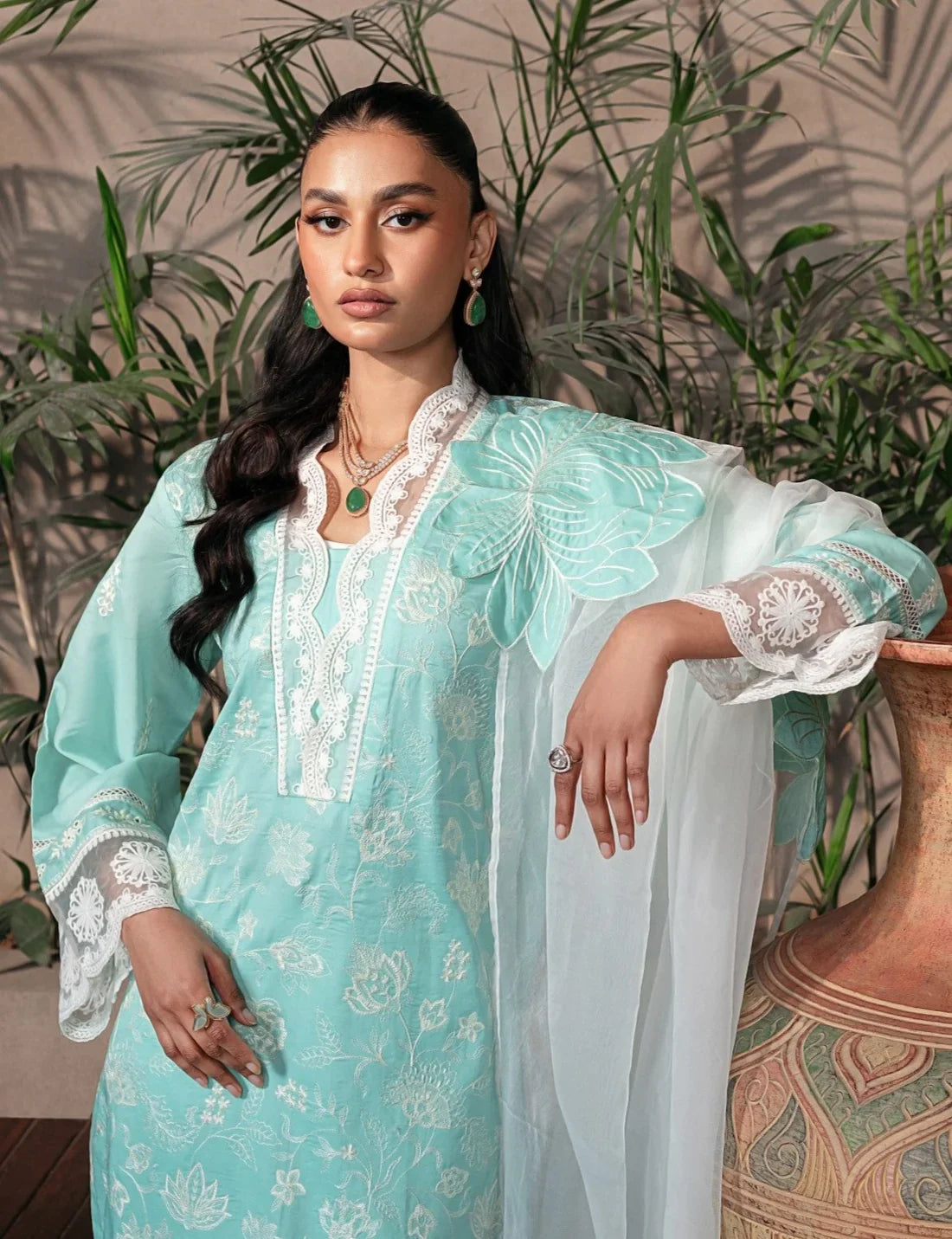Mohagni | Muntazir Luxury Lawn 24 | MGZ-09 -  Mohagni Luxury - Original Designer Dress - House of Maryam