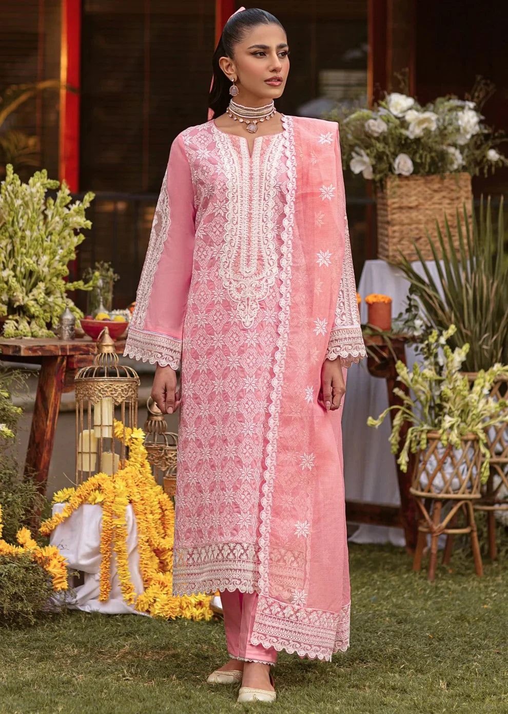 Mohagni | Muntazir Luxury Lawn 24 | MGZ-12 -  Mohagni Luxury - Original Designer Dress - House of Maryam