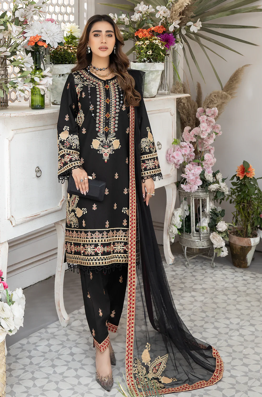 Mohagni | Muntazir Luxury Lawn 24 | AM-05 -  Mohagni Luxury - Original Designer Dress - House of Maryam