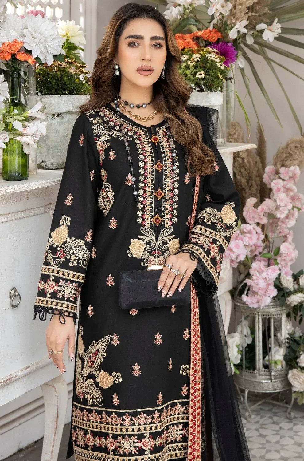 Mohagni | Muntazir Luxury Lawn 24 | AM-05 -  Mohagni Luxury - Original Designer Dress - House of Maryam