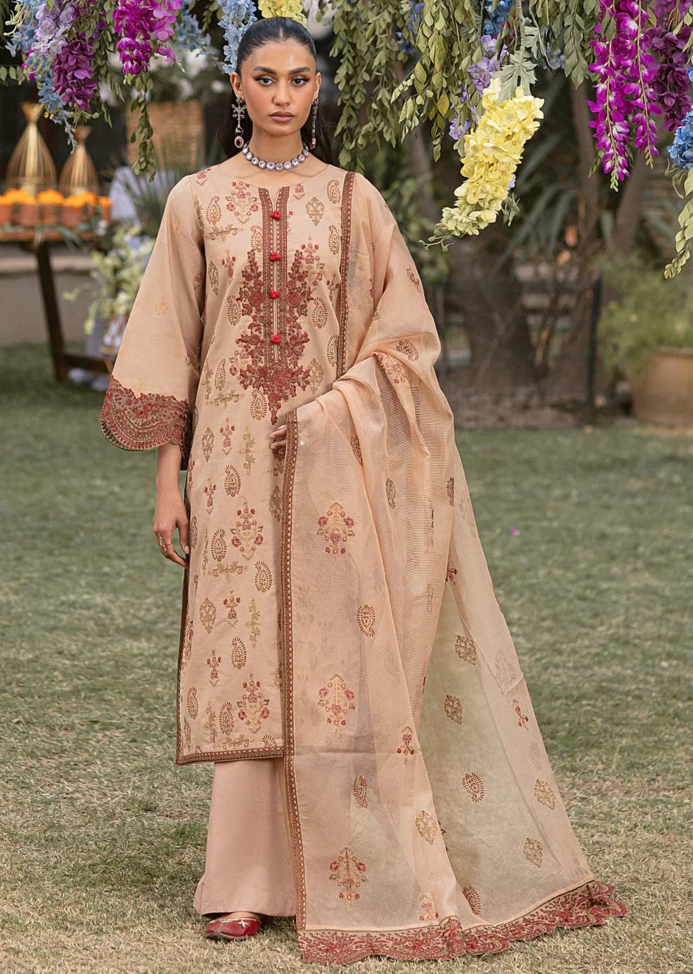 Mohagni | Muntazir Luxury Lawn 24 | CM-11 -  Mohagni Luxury - Original Designer Dress - House of Maryam