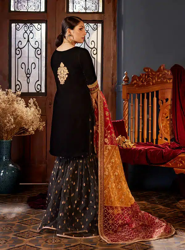 Zainab Chottani | Luxury Velvet Collection 23 | Mehr Mah -  Zainab Chottani Formal - Original Designer Dress - House of Maryam