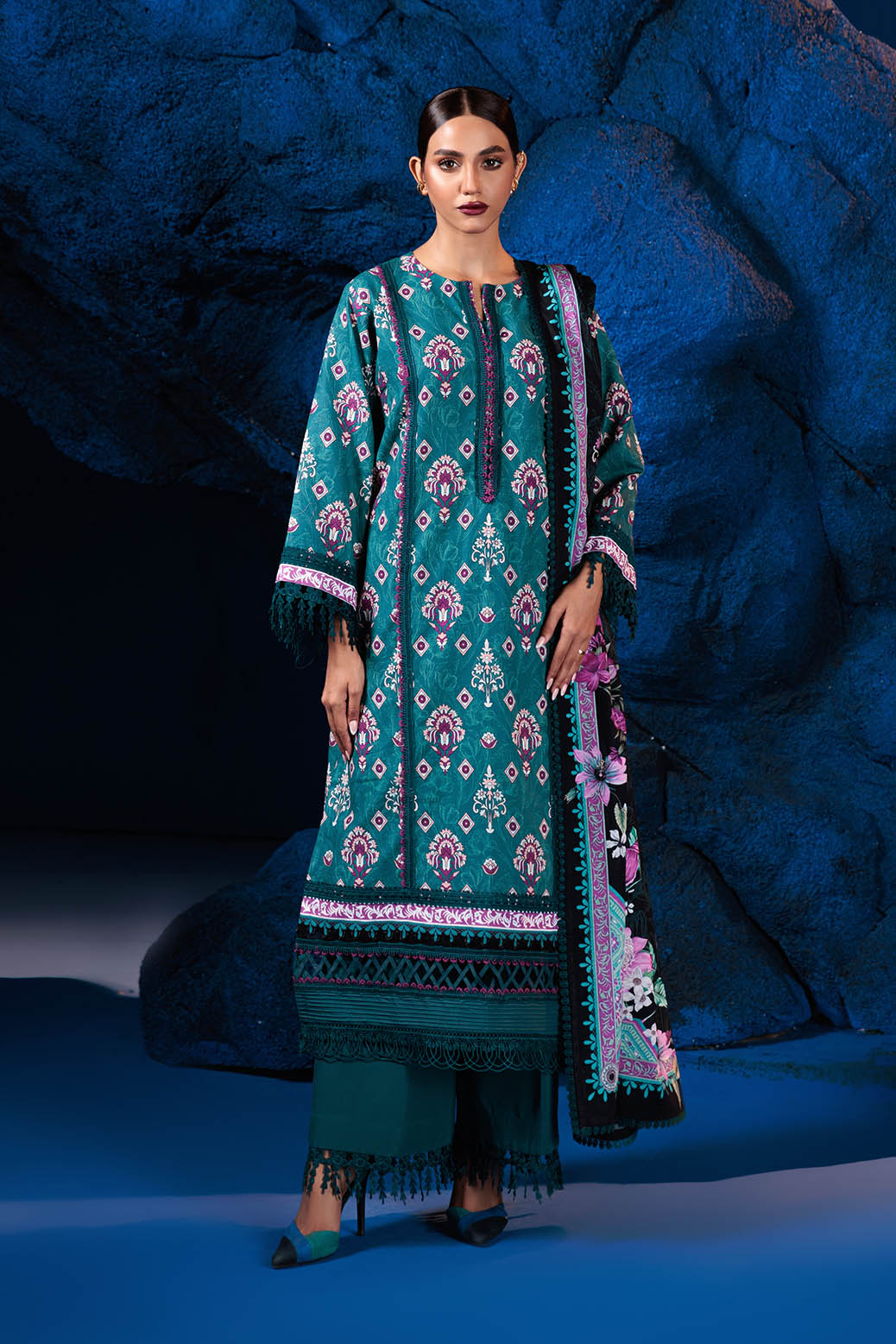 Bonanza Satrangi | Kay A King 3 Pc (2W24BP3P33) -  Bonanza Satrangi Unstitched - Original Designer Dress - House of Maryam