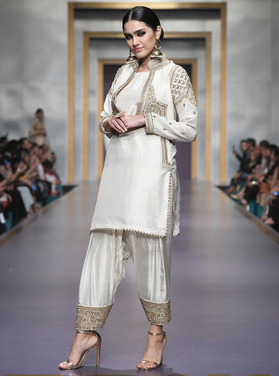 Zainab Chottani | Semi Formals | MEHRAB -  Zainab Chottani Formal - Original Designer Dress - House of Maryam