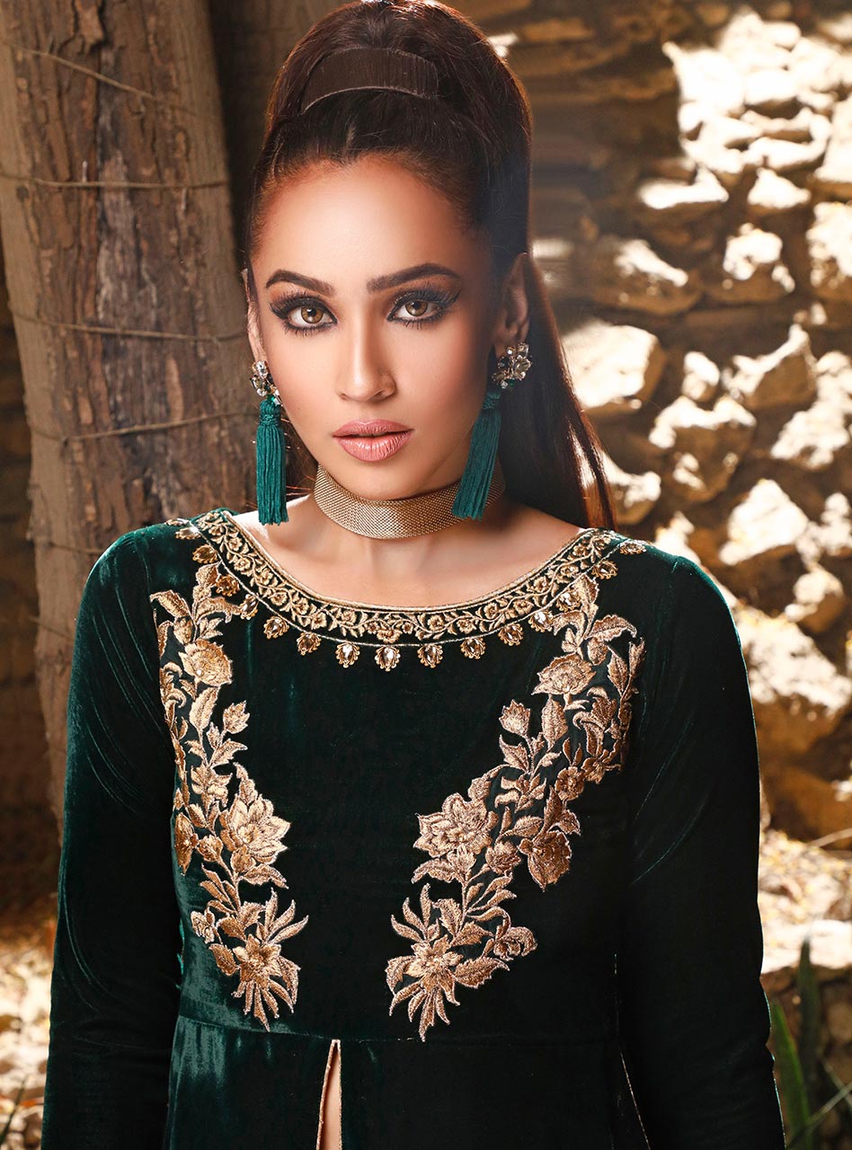 Zainab Chottani | Semi Formals | DARK MOSS TOPAZ by Designer Zainab Chottani - House of Maryam - Pakistani Designer Ethnic Wear in {{ shop.shopifyCountryName }}