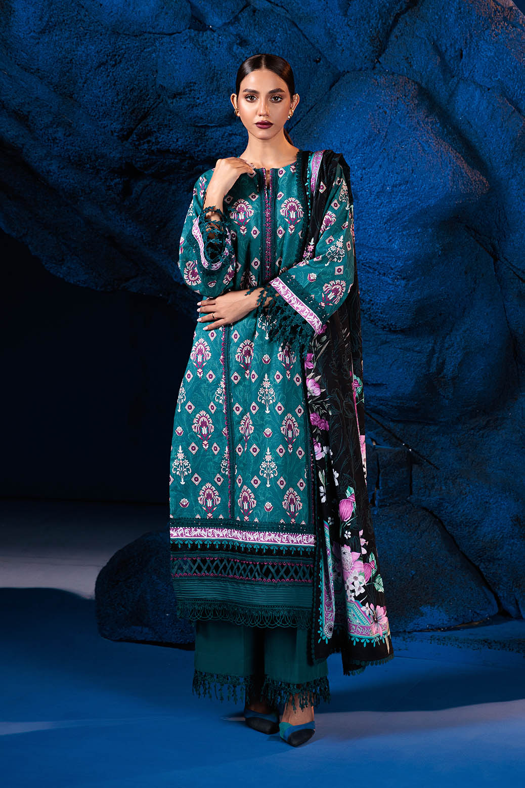 Bonanza Satrangi | Kay A King 3 Pc (2W24BP3P33) -  Bonanza Satrangi Unstitched - Original Designer Dress - House of Maryam