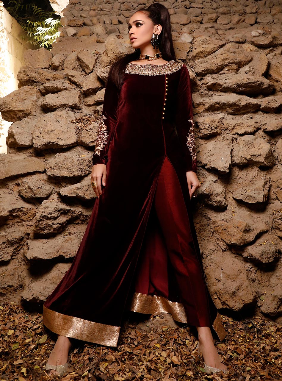 Zainab Chottani | Semi Formals | ALIZARIN CRIMSON by Designer Zainab Chottani - House of Maryam - Pakistani Designer Ethnic Wear in {{ shop.shopifyCountryName }}