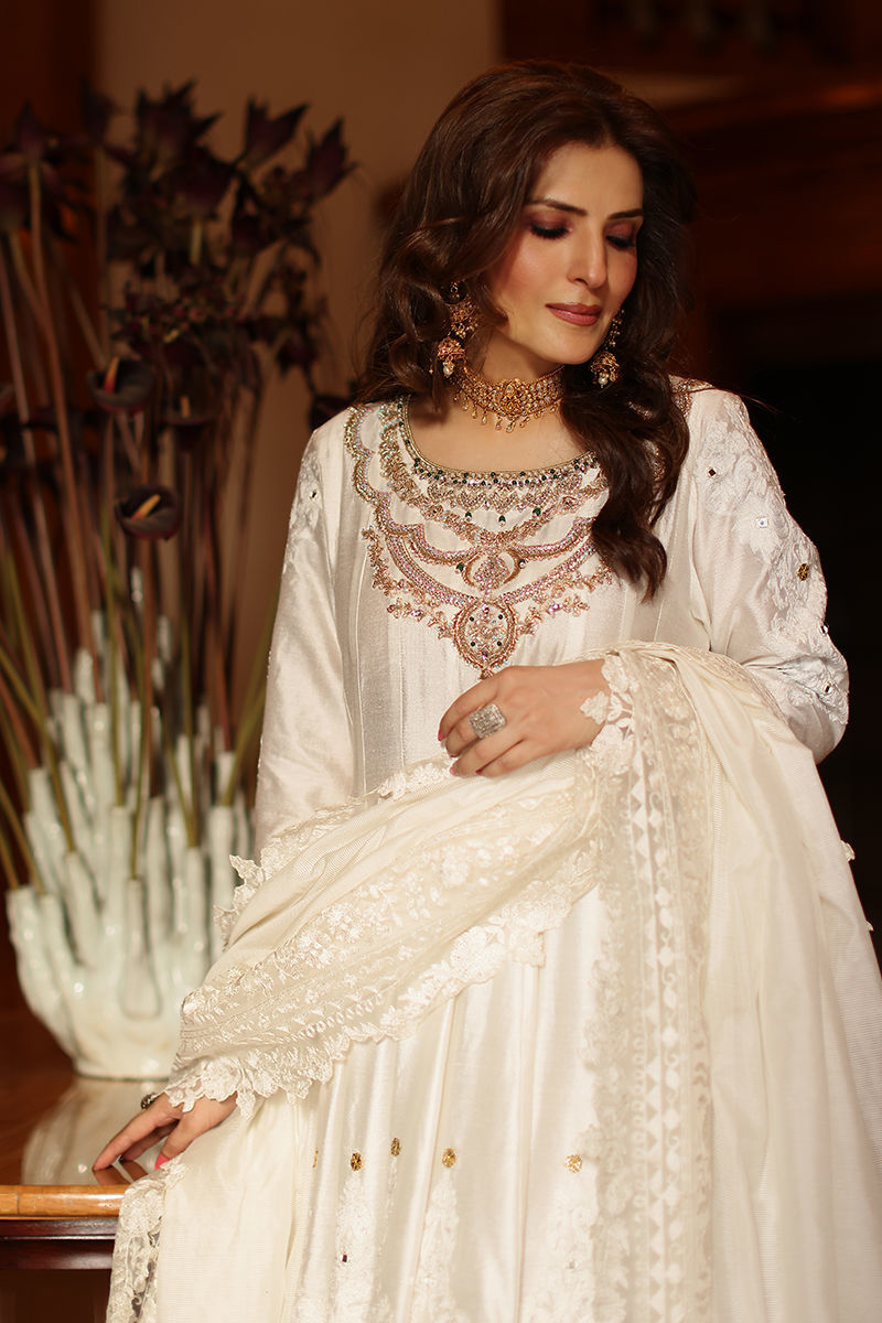 Aisha Imran | Luxury Pret | Vanniya, image 4