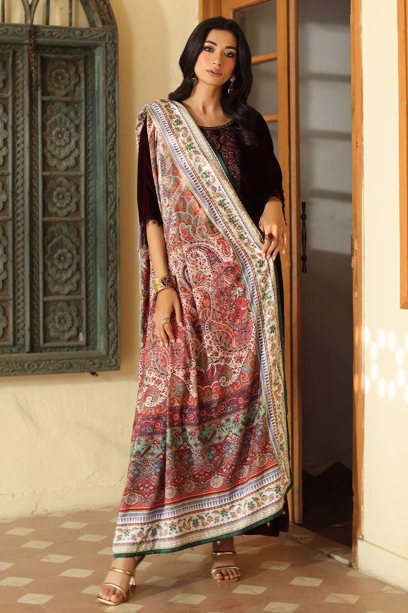 Aisha Imran | Printed Panache Velvet Shawls 25 | Sarai Shirt and Pants
