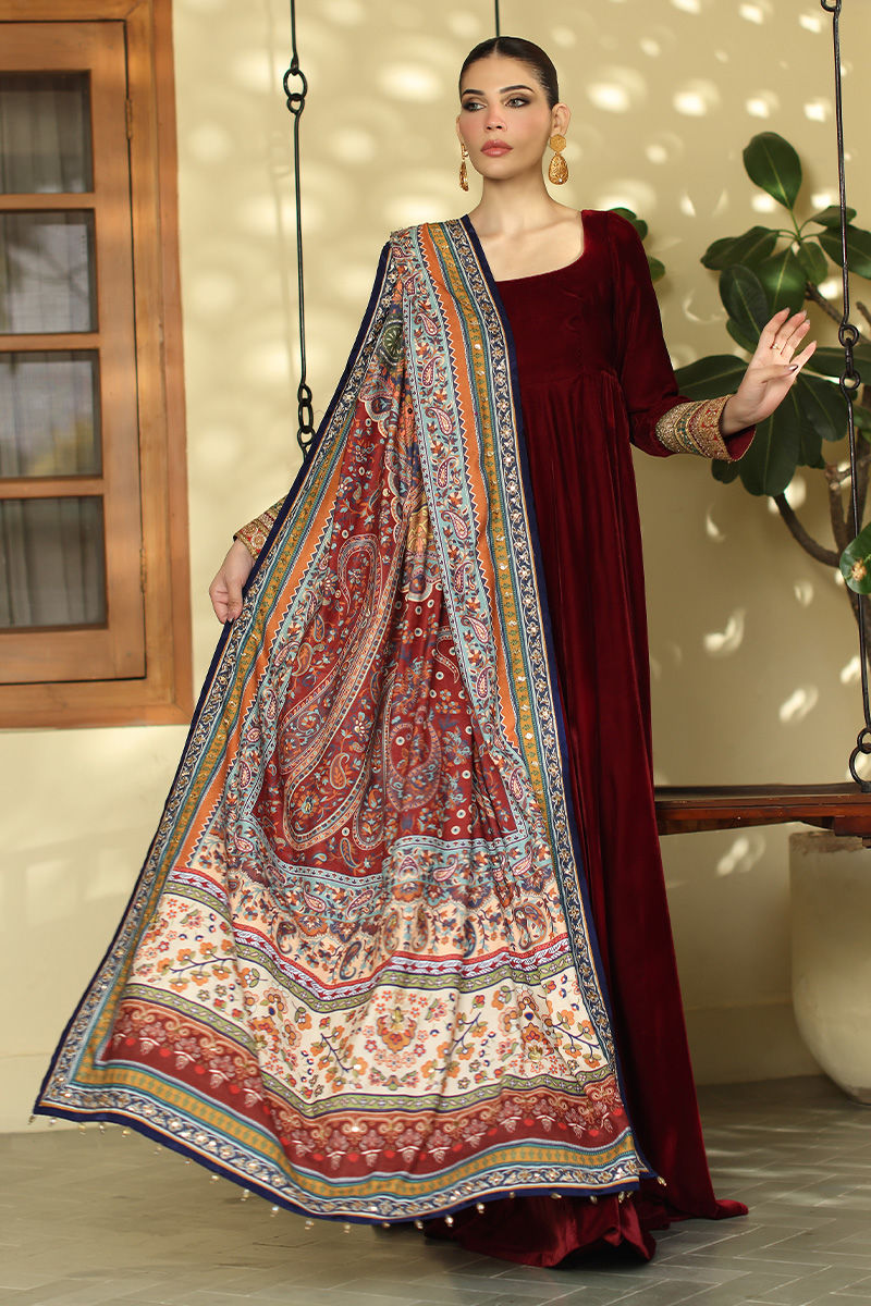 Aisha Imran | Printed Panache Velvet Shawls 25 | Maelin Velvet Shawl, image 5