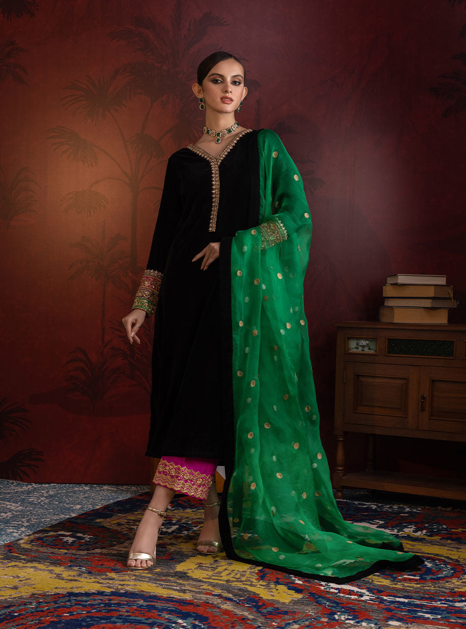 Zainab Chottani | Semi Formals | YAREEN by Designer Zainab Chottani - House of Maryam - Pakistani Designer Ethnic Wear in {{ shop.shopifyCountryName }}