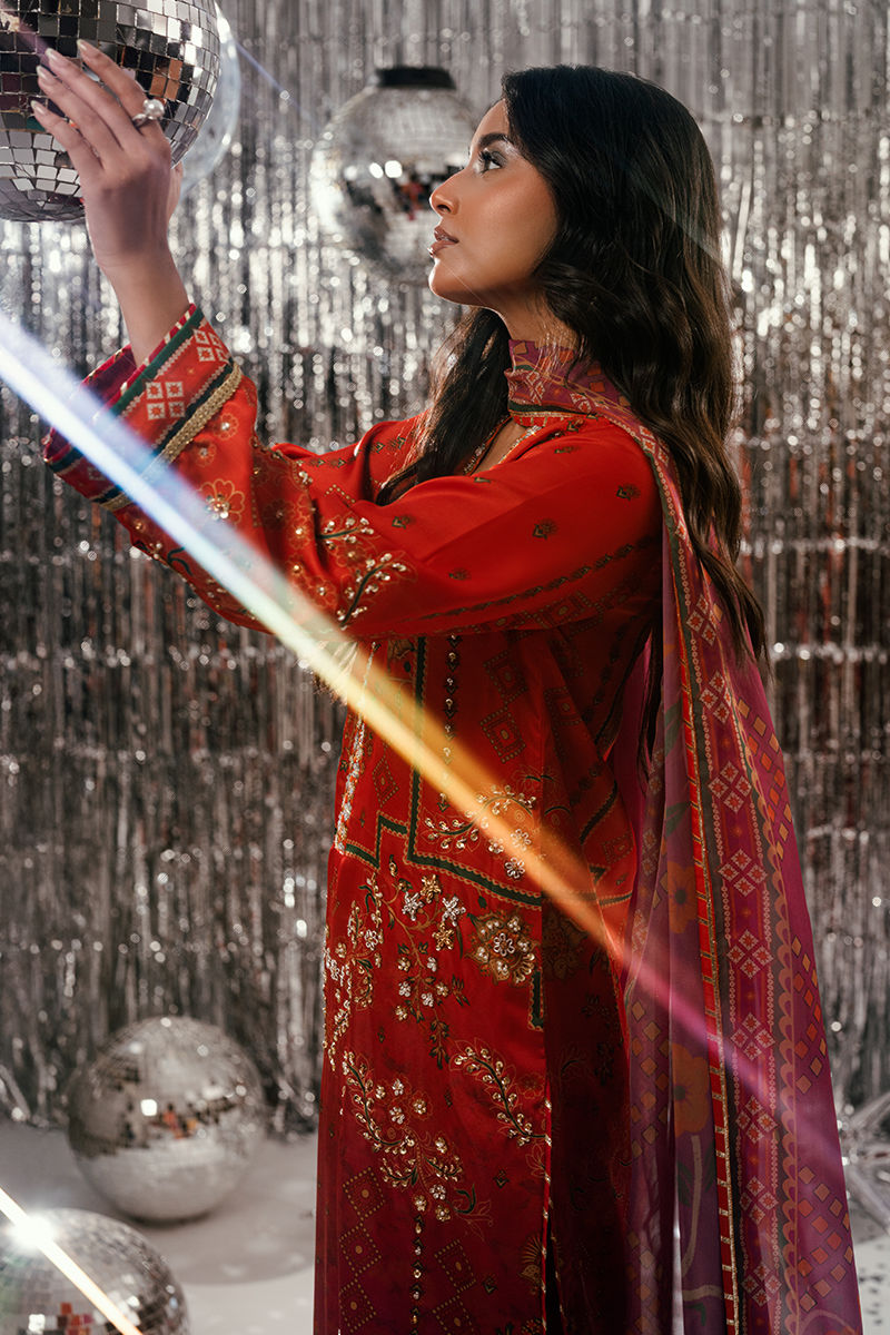 Fatima Khan | Disco Revival Festive Silk | Sunlit Umber, image 5