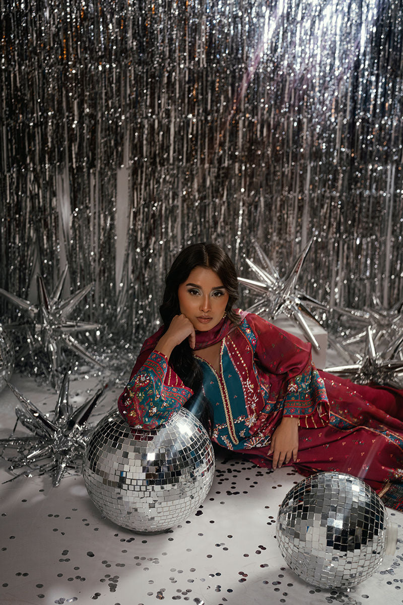 Fatima Khan | Disco Revival Festive Silk | Mystic Magneta, image 6