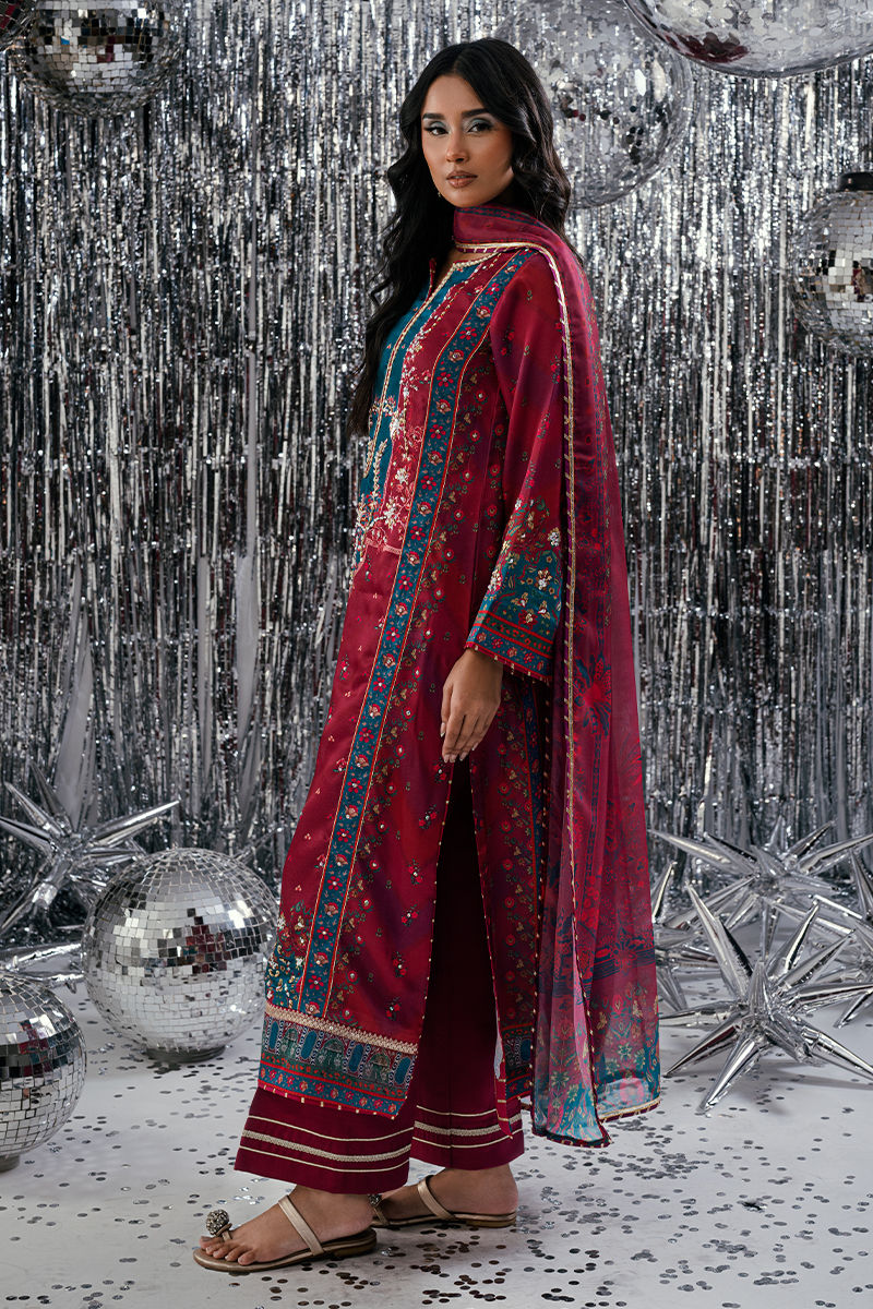 Fatima Khan | Disco Revival Festive Silk | Mystic Magneta, image 4