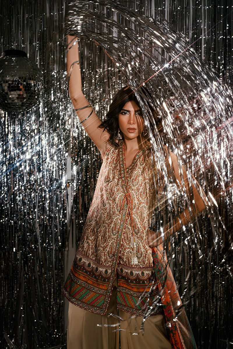 Fatima Khan | Disco Revival Festive Silk | Beige Nadine, image 4