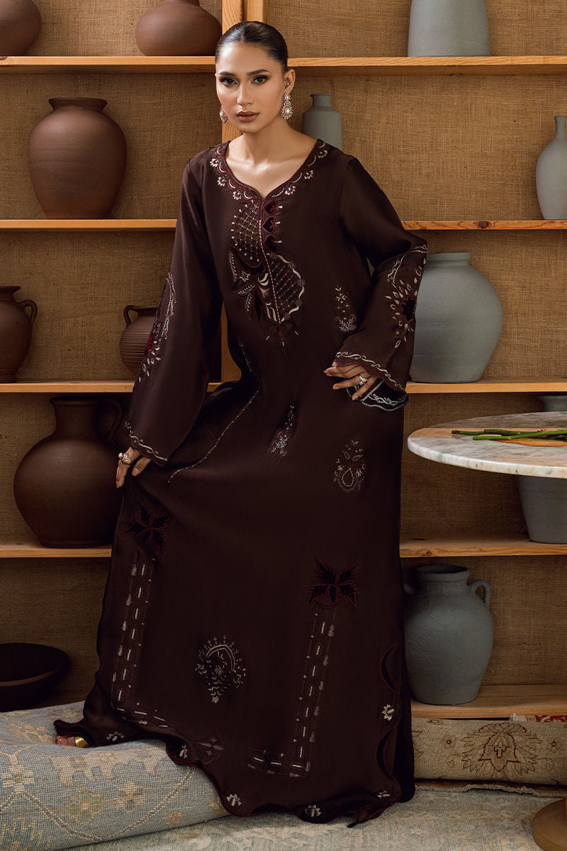 Fatima Khan | Warm Whisper Velvet 25 | Bronze Reverie-5