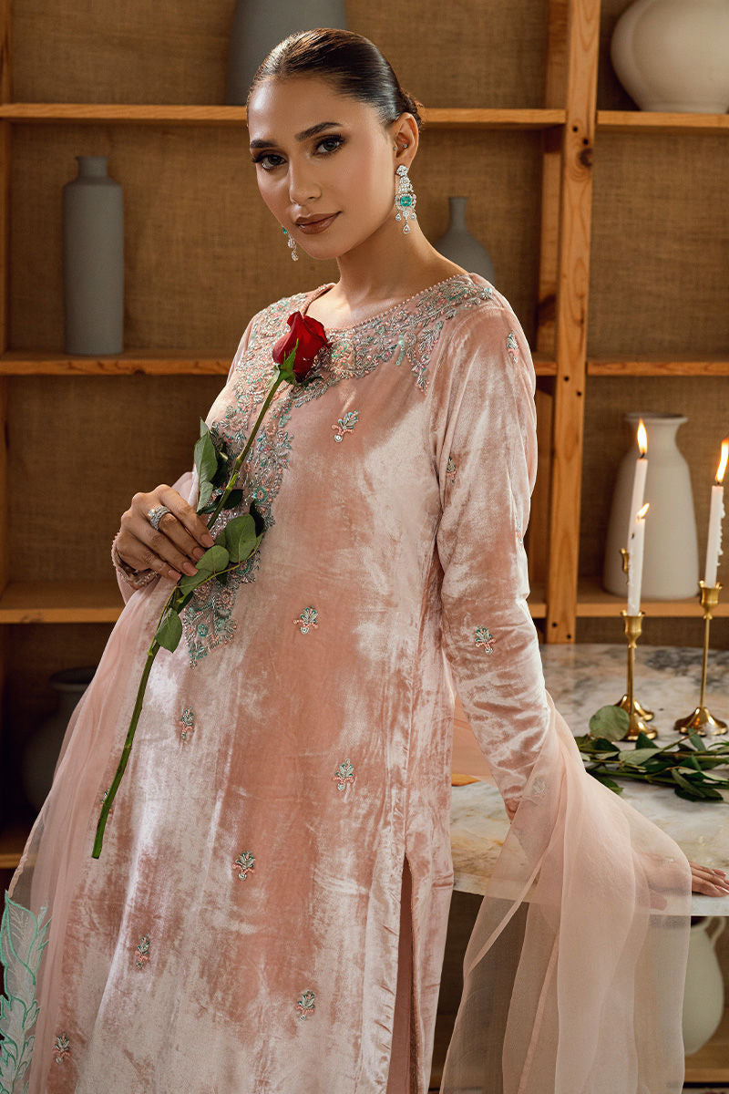 Fatima Khan | Warm Whisper Velvet 25 | Rose Whisper-5