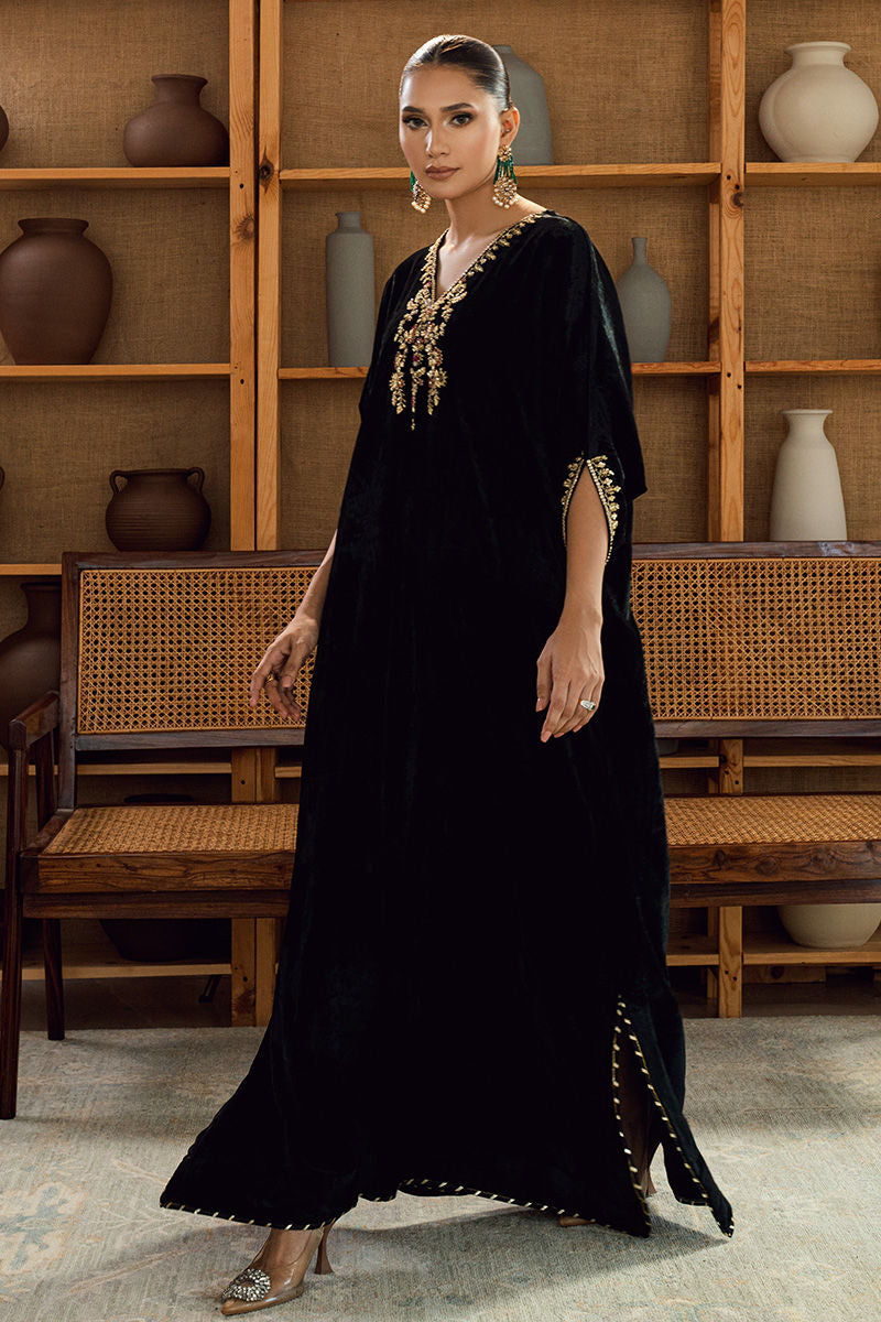 Fatima Khan | Warm Whisper Velvet 25 | Noir Eclat-4