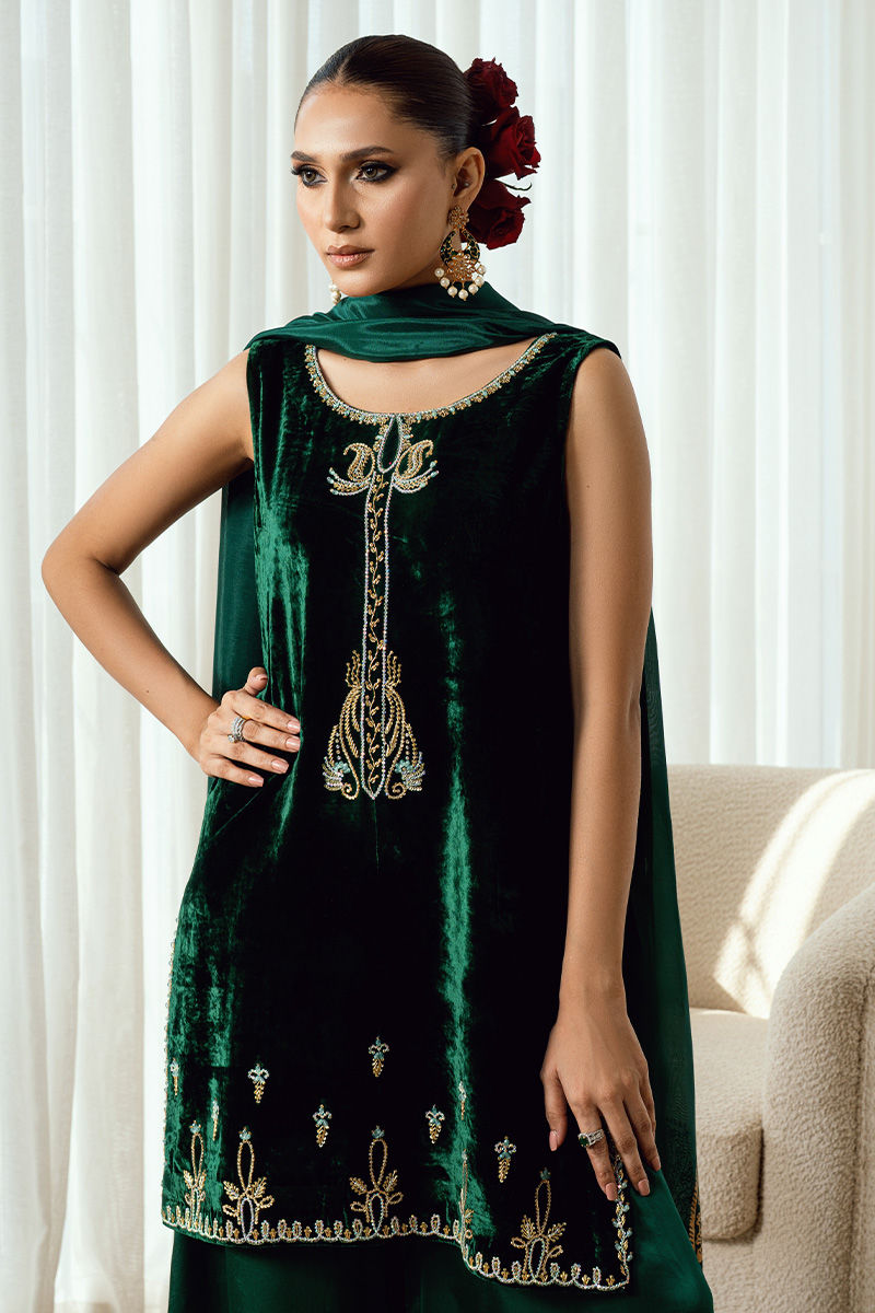 Fatima Khan | Warm Whisper Velvet 25 | Emerald Dusk, image 3