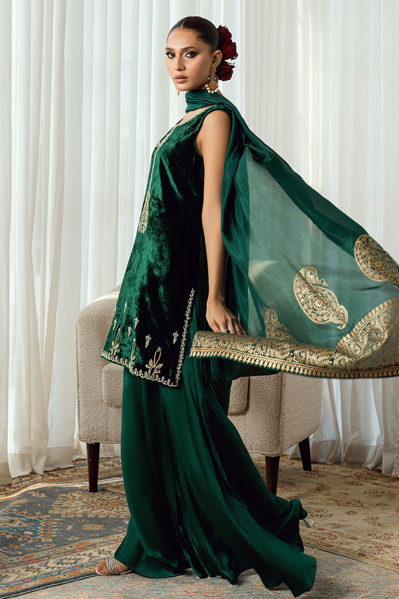 Fatima Khan | Warm Whisper Velvet 25 | Emerald Dusk, image 4