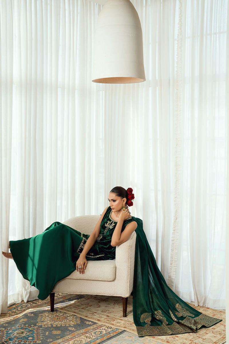 Fatima Khan | Warm Whisper Velvet 25 | Emerald Dusk-7