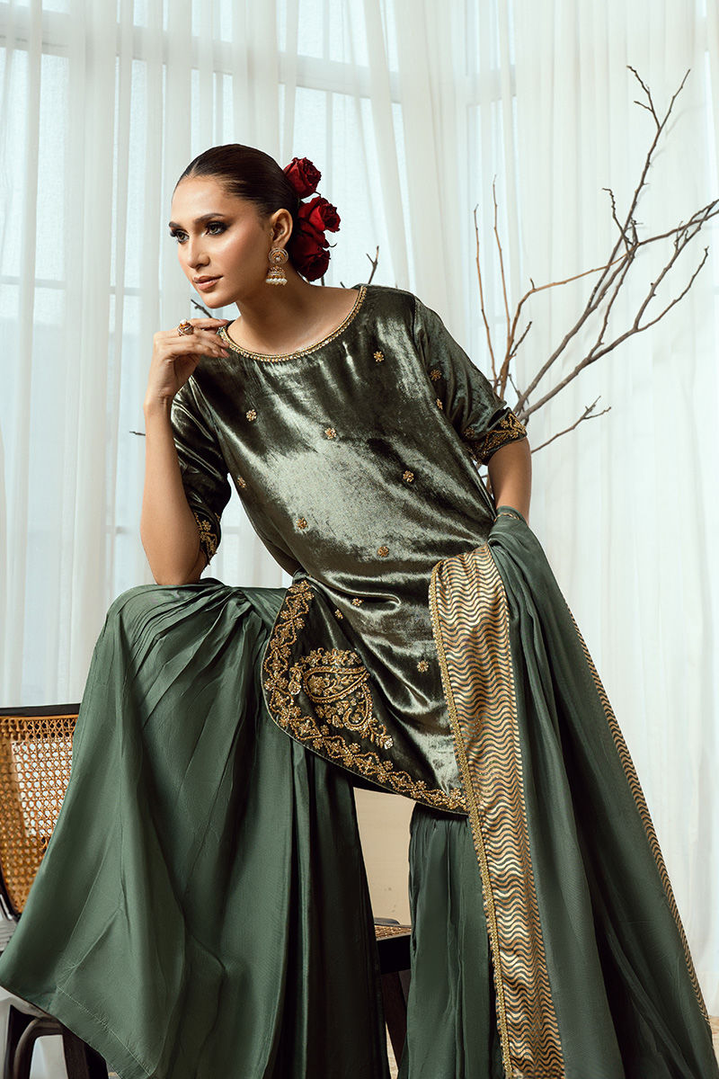 Fatima Khan | Warm Whisper Velvet 25 | Olive Dynasty-7