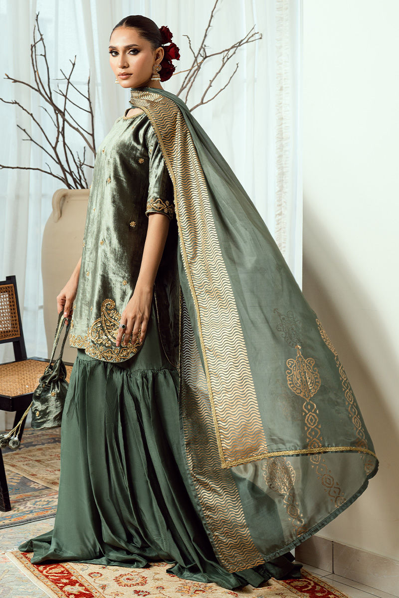 Fatima Khan | Warm Whisper Velvet 25 | Olive Dynasty-4