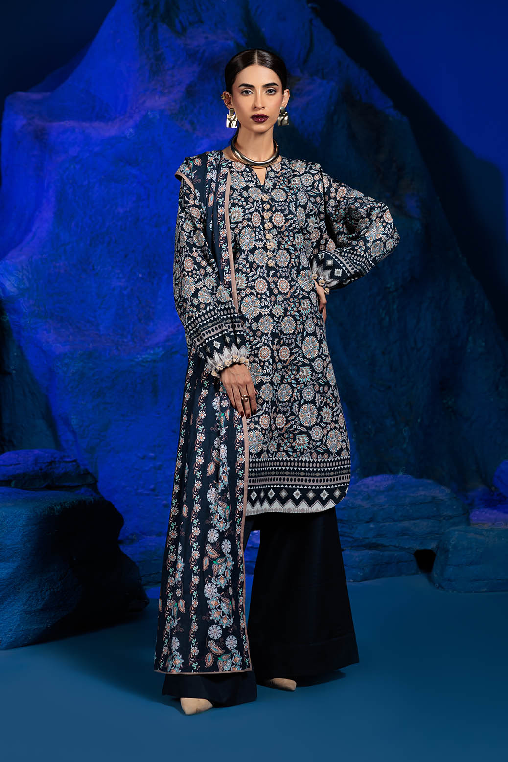 Bonanza Satrangi | Floral Bloom 3 Pc (2W24P3P349) -  Bonanza Satrangi Unstitched - Original Designer Dress - House of Maryam